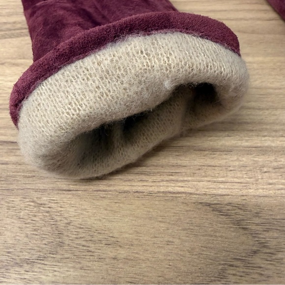 Vintage Isotoner Purple Suede And Lined Gloves - Picture 6 of 6